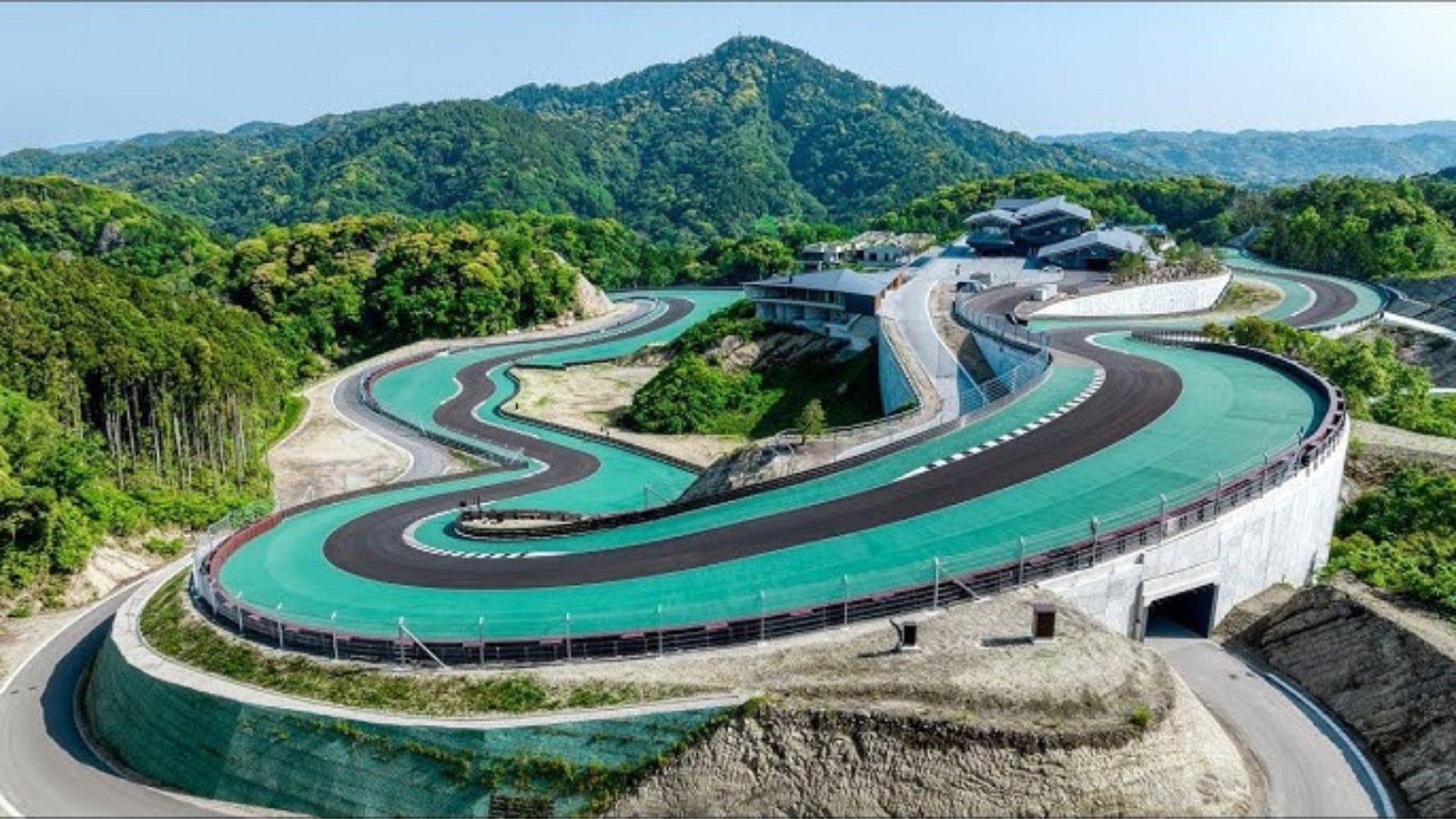 Popular Race Tracks You Need To Visit