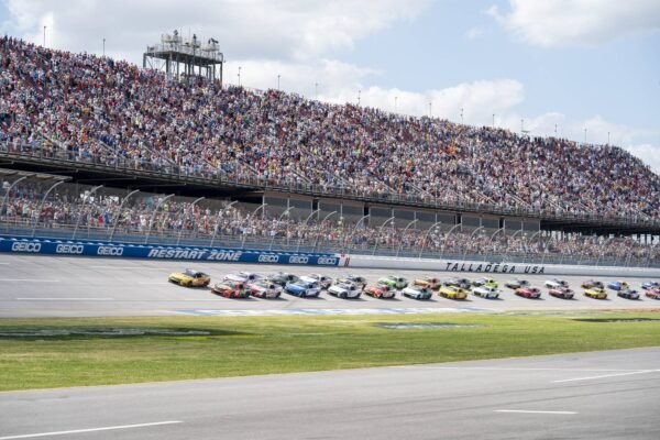 Spectators to Enjoy Track Racing Events